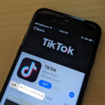 Rating-Aplikasi-TikTok